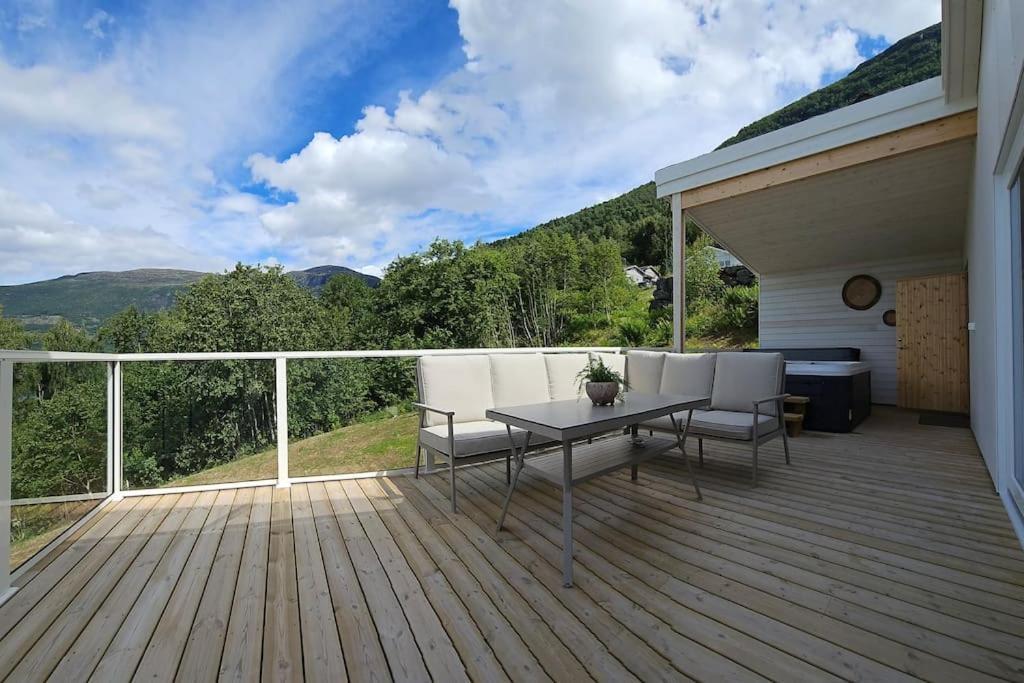 Modern With Panorama View Olden